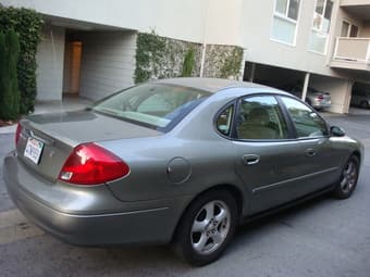 2002 Ford Taurus SES, clean title 2