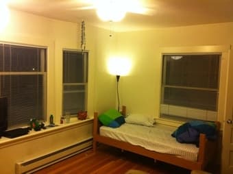 Sublet:12/17-1/8, 650$-1Rm, 3 blocks from Uni Ave,PA,10min from campus 1