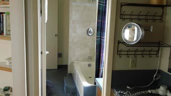 Fully furnished apartment with Bay View just so of Ralstons 3