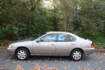 Moving sale: Nissan 1999 124K miles Altima GXE Automatic Car -- $2800 1